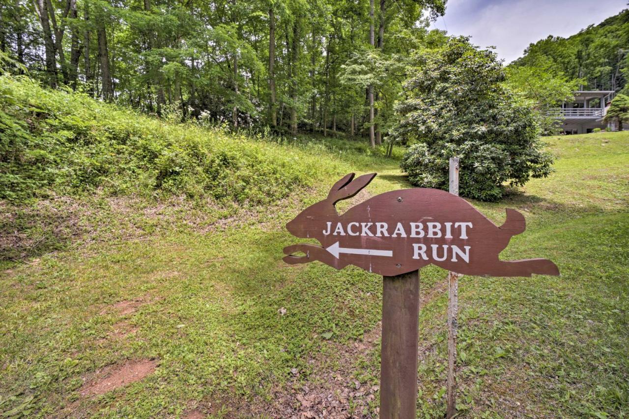 Historic Cabin Grill And Hiking Trail Access! Bryson City Luaran gambar